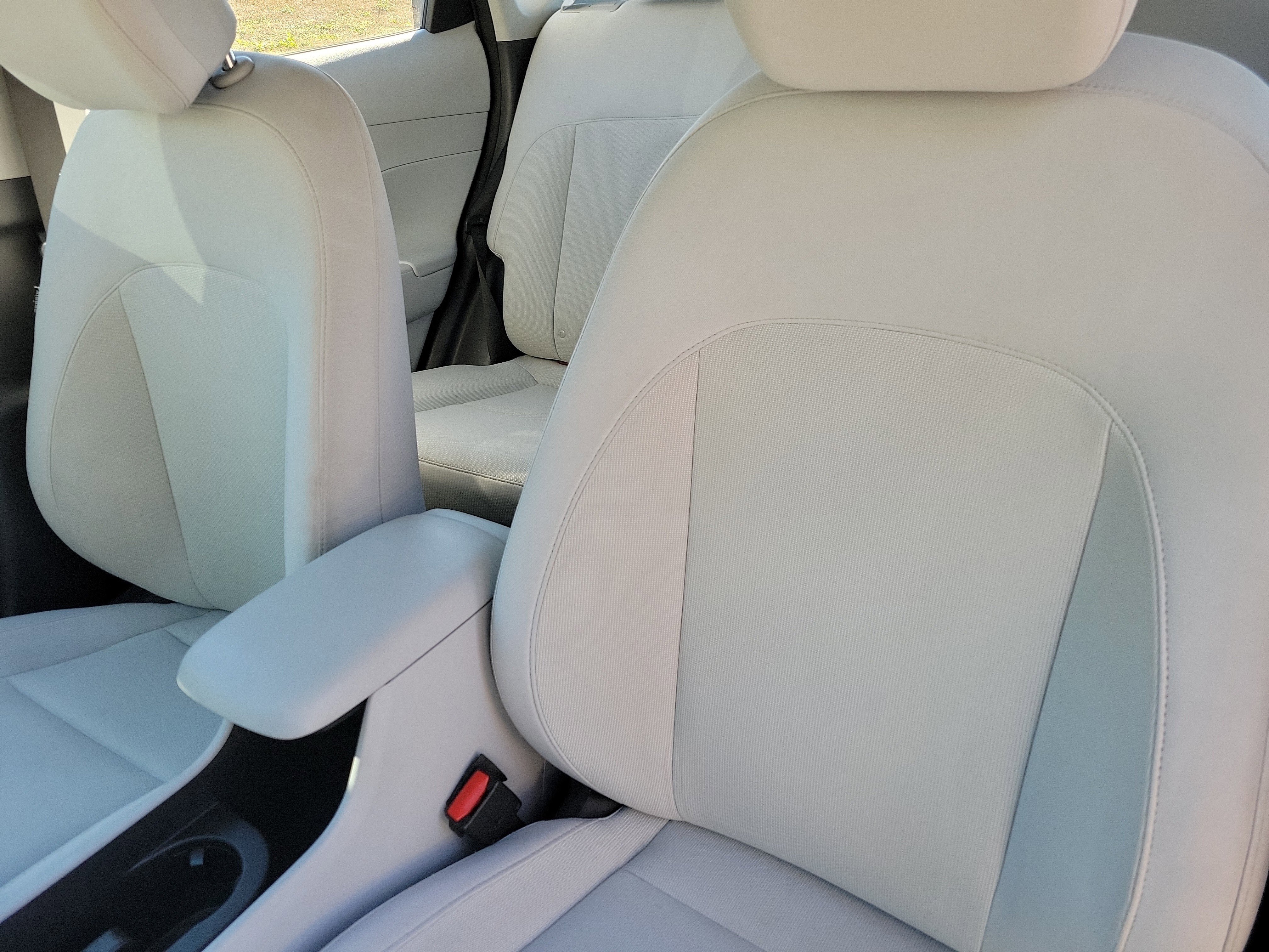 Used 2024 Hyundai Kona SE image 6