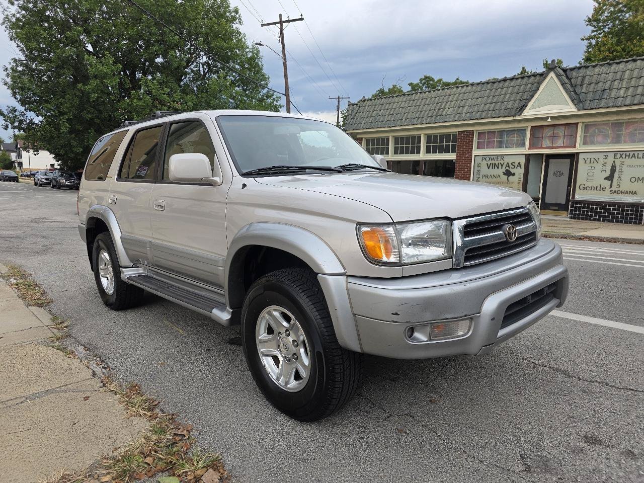 Used 1999 Toyota 4Runner Limited AWD/4WD image 7