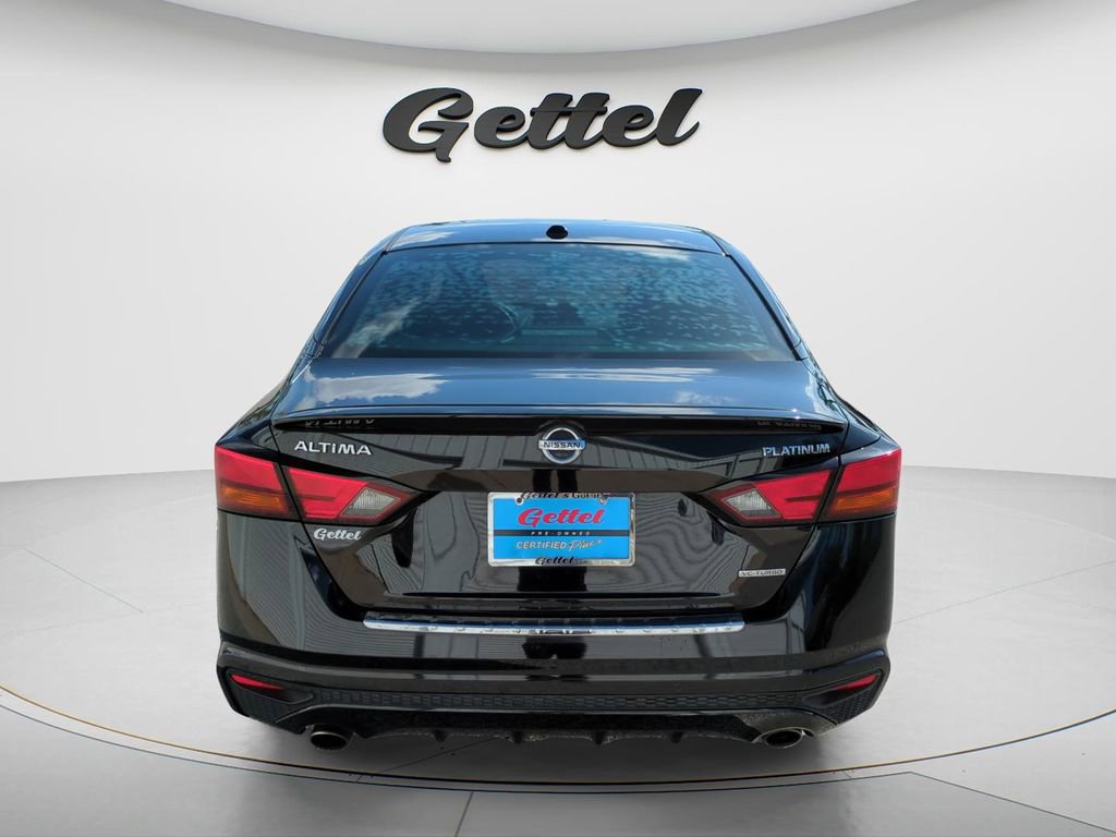 Certified 2020 Nissan Altima 2.0 Platinum image 5