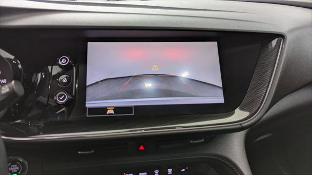 Used 2021 Buick Envision Essence image 24