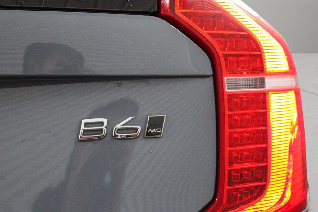 Certified 2023 Volvo XC90 B6 Plus AWD/4WD image 34