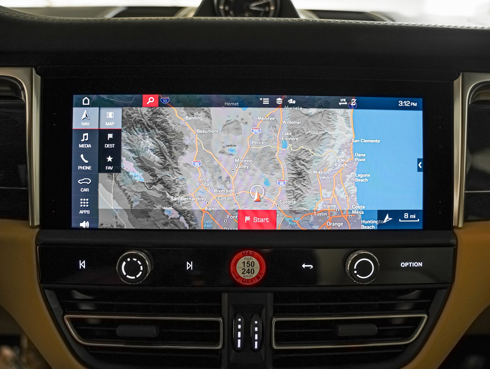 Certified 2024 Porsche Macan image 21