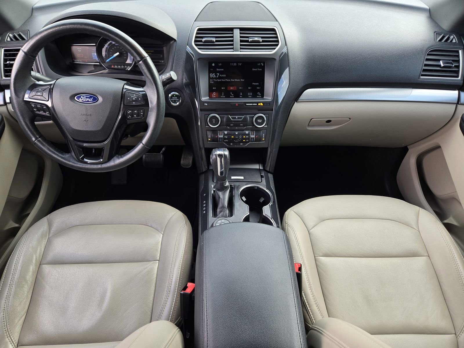 Used 2018 Ford Explorer XLT w/ Equipment Group 202A image 24