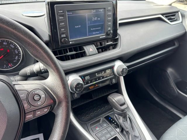 Used 2022 Toyota RAV4 XLE image 33