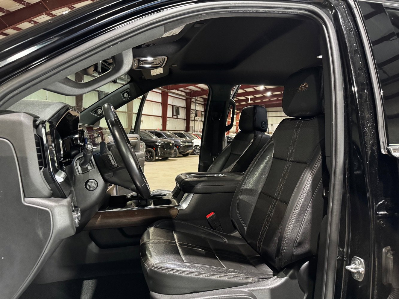 Used 2022 Chevrolet Silverado 1500 High Country image 13