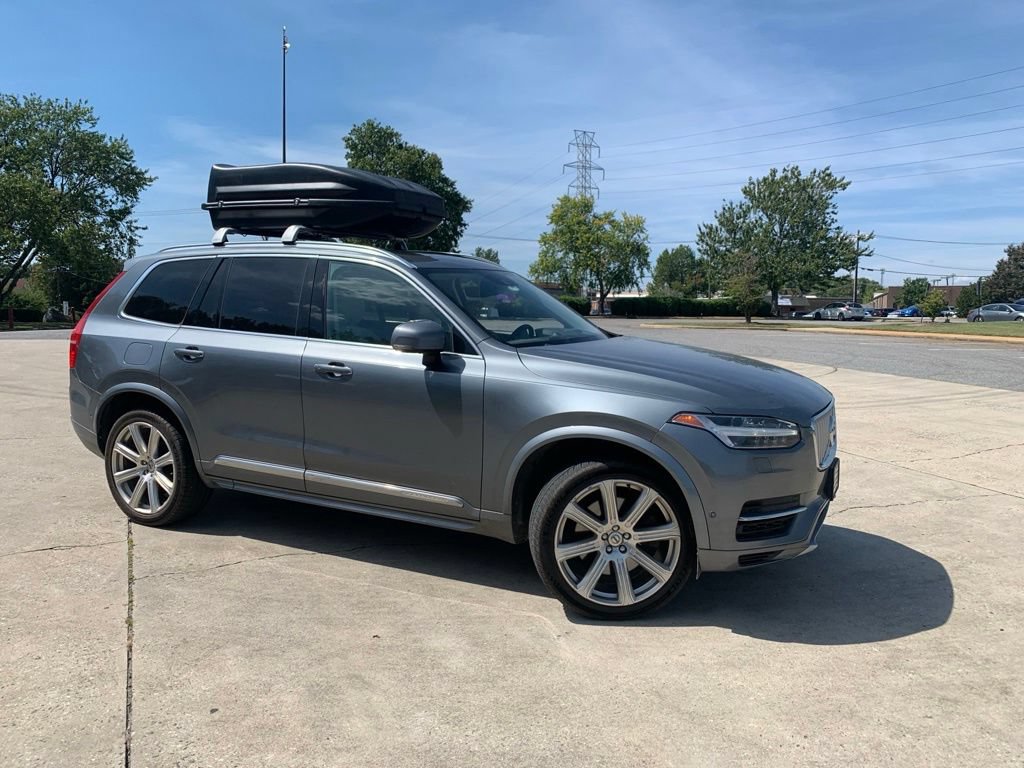 Used 2017 Volvo XC90 T8 Inscription w/ Vision Package AWD/4WD image 4
