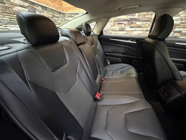 Used 2019 Ford Fusion Titanium AWD/4WD image 34