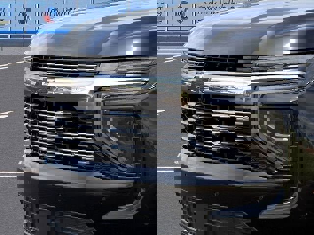 New 2026 Chevrolet Suburban Premier image 13