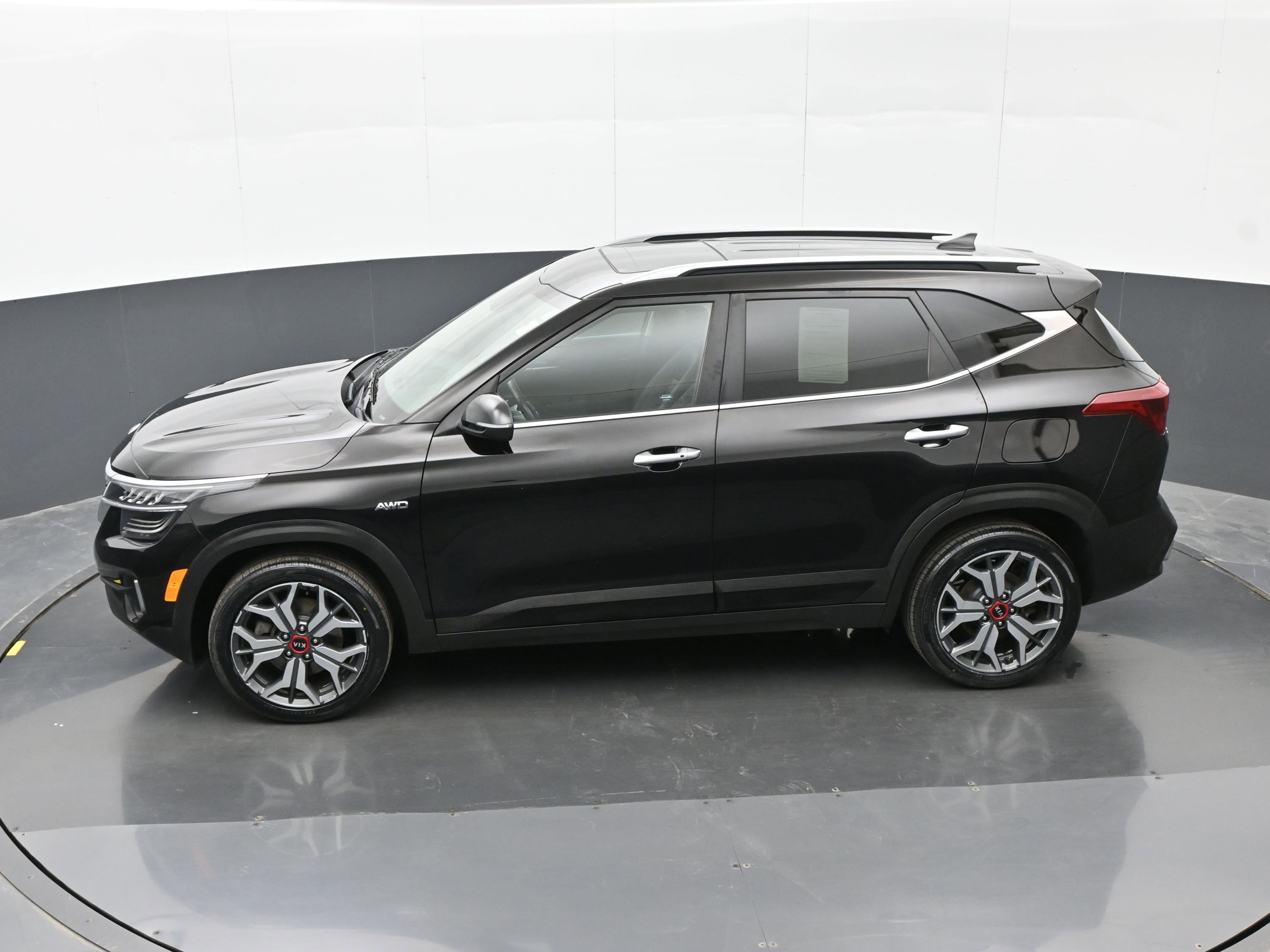 Used 2021 Kia Seltos SX w/ SX Sunroof Package image 36