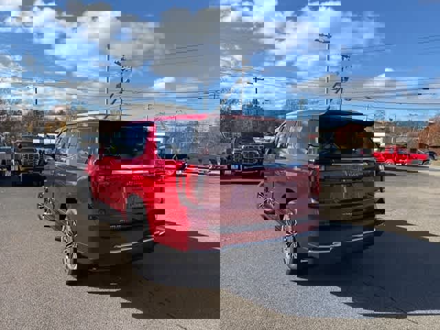 New 2026 GMC Yukon Elevation image 5