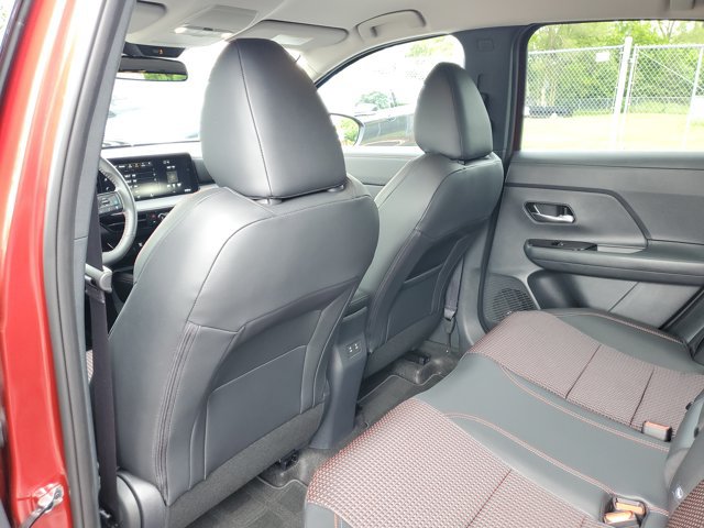 Certified 2026 Nissan Kicks SR FWD image 25