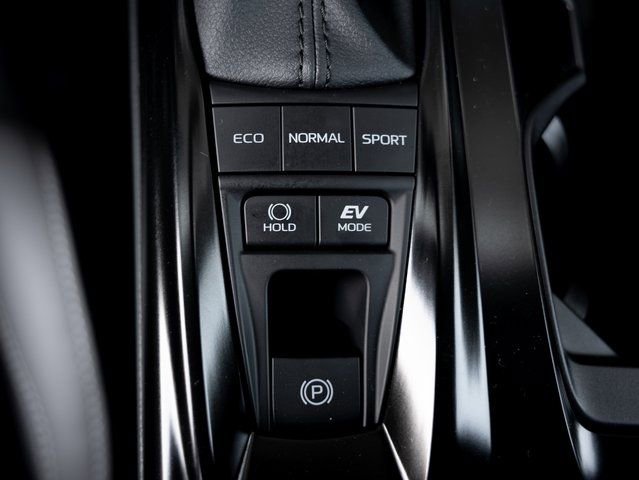 Used 2025 Toyota Camry SE image 23