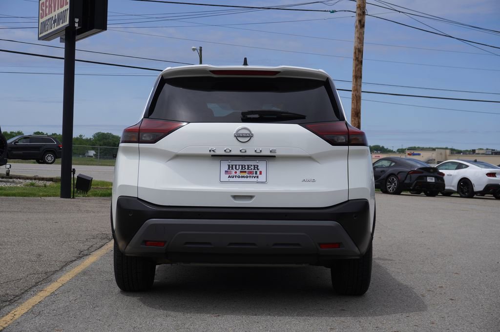 Used 2023 Nissan Rogue S AWD/4WD image 6