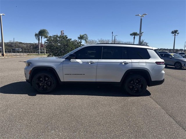 Used 2022 Jeep Grand Cherokee L Altitude image 7