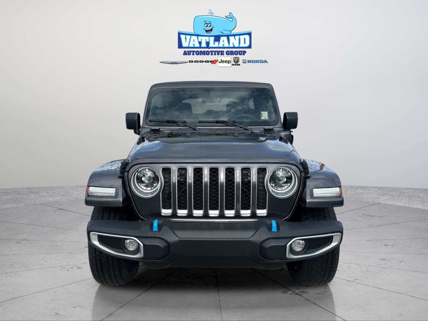 Used 2023 Jeep Wrangler Unlimited Sahara w/ Cold Weather Group image 34