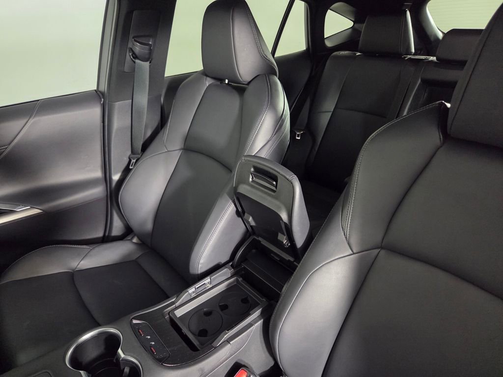 Used 2024 Toyota Venza XLE AWD/4WD image 23