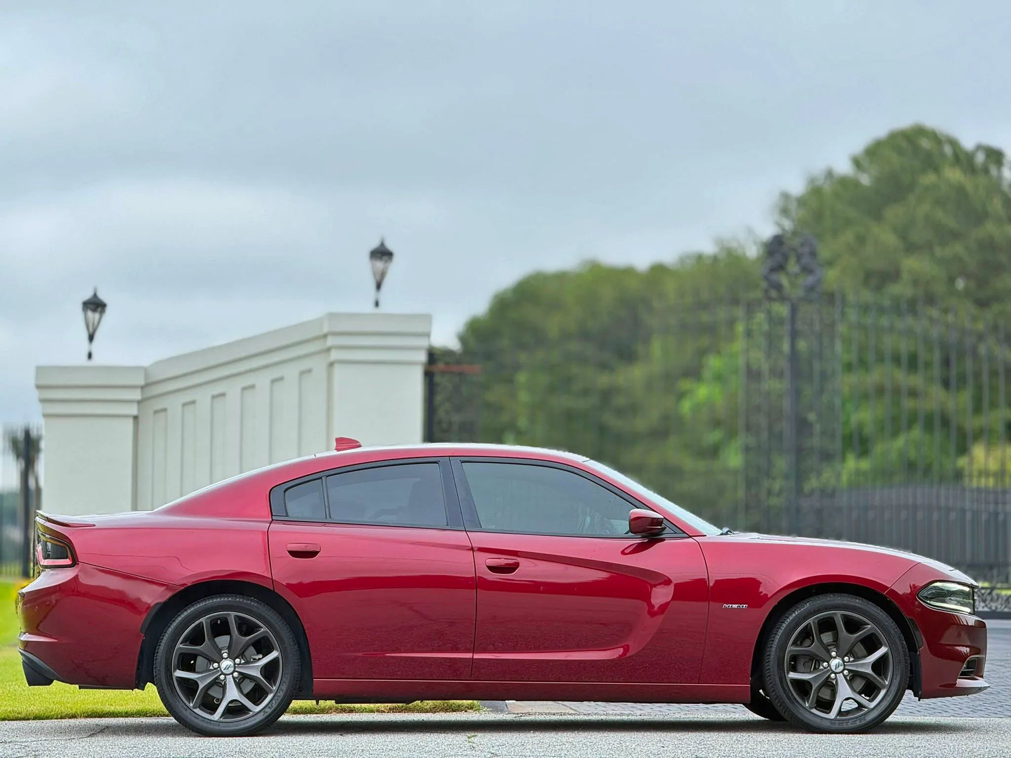 Used 2018 Dodge Charger R/T w/ Beats Audio Group RWD image 6