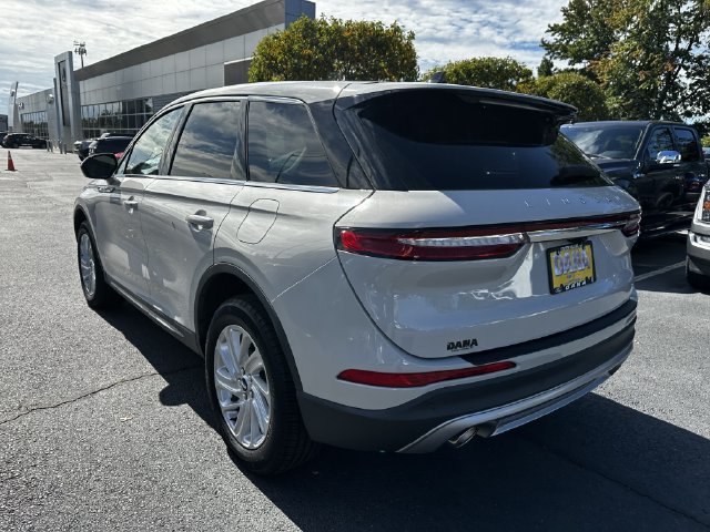 Certified 2023 Lincoln Corsair AWD image 7