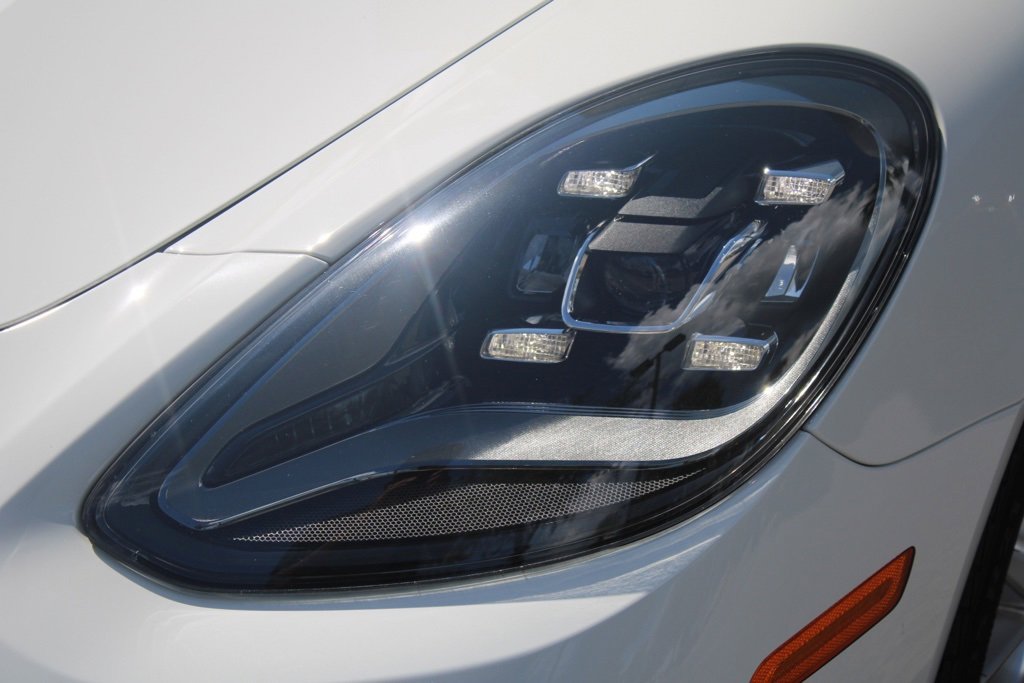Used 2023 Porsche Panamera 4 image 11