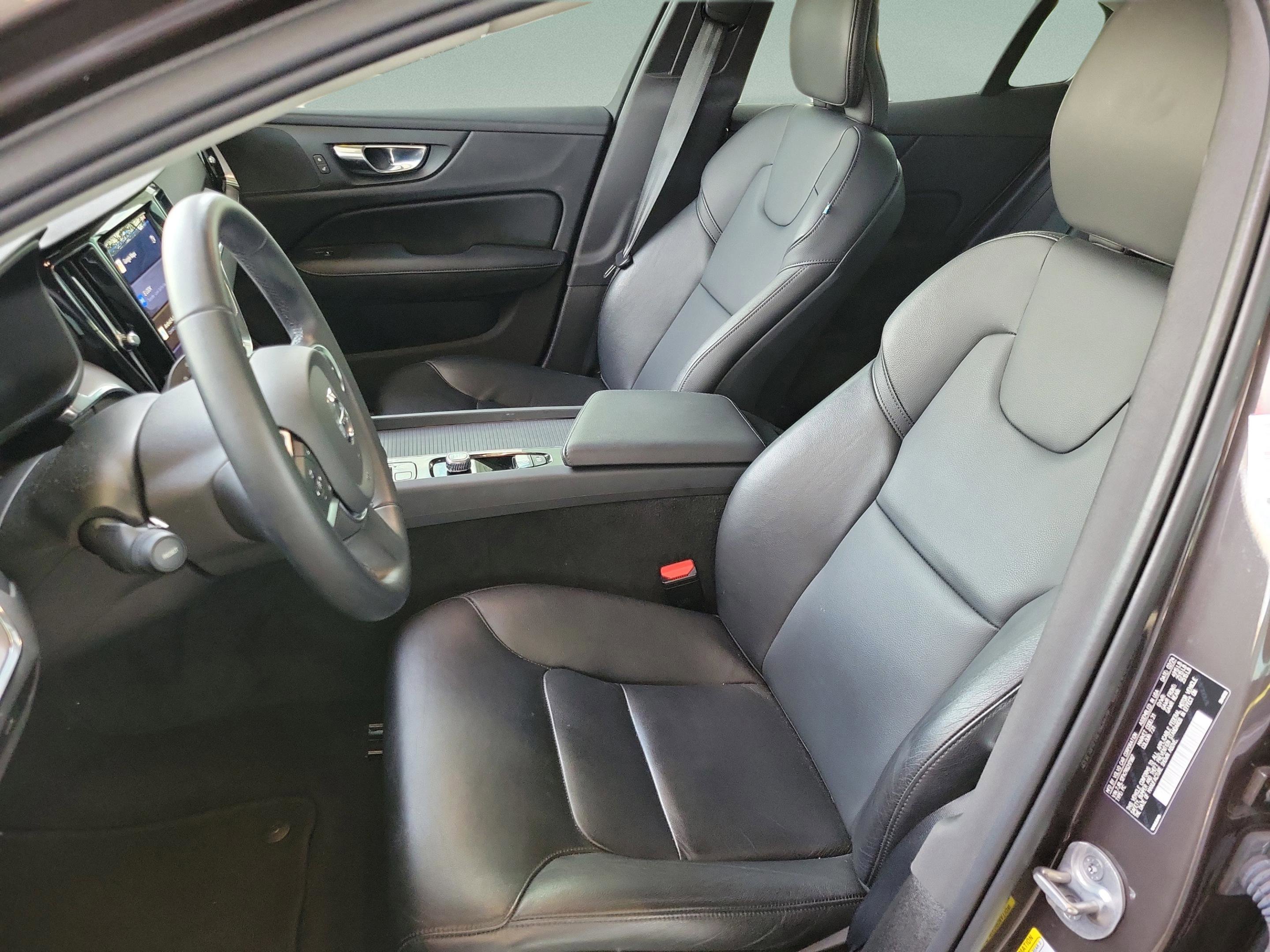 Used 2024 Volvo S60 B5 Core image 23