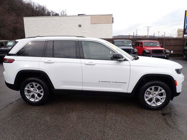 Certified 2023 Jeep Grand Cherokee Limited AWD/4WD image 8
