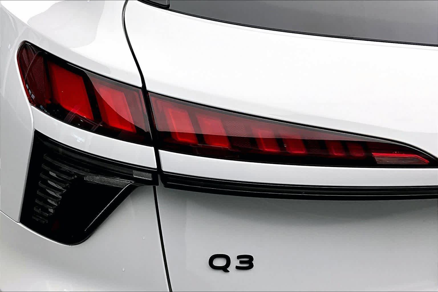 New 2026 Audi Q3 quattro 2.0T AWD/4WD image 14
