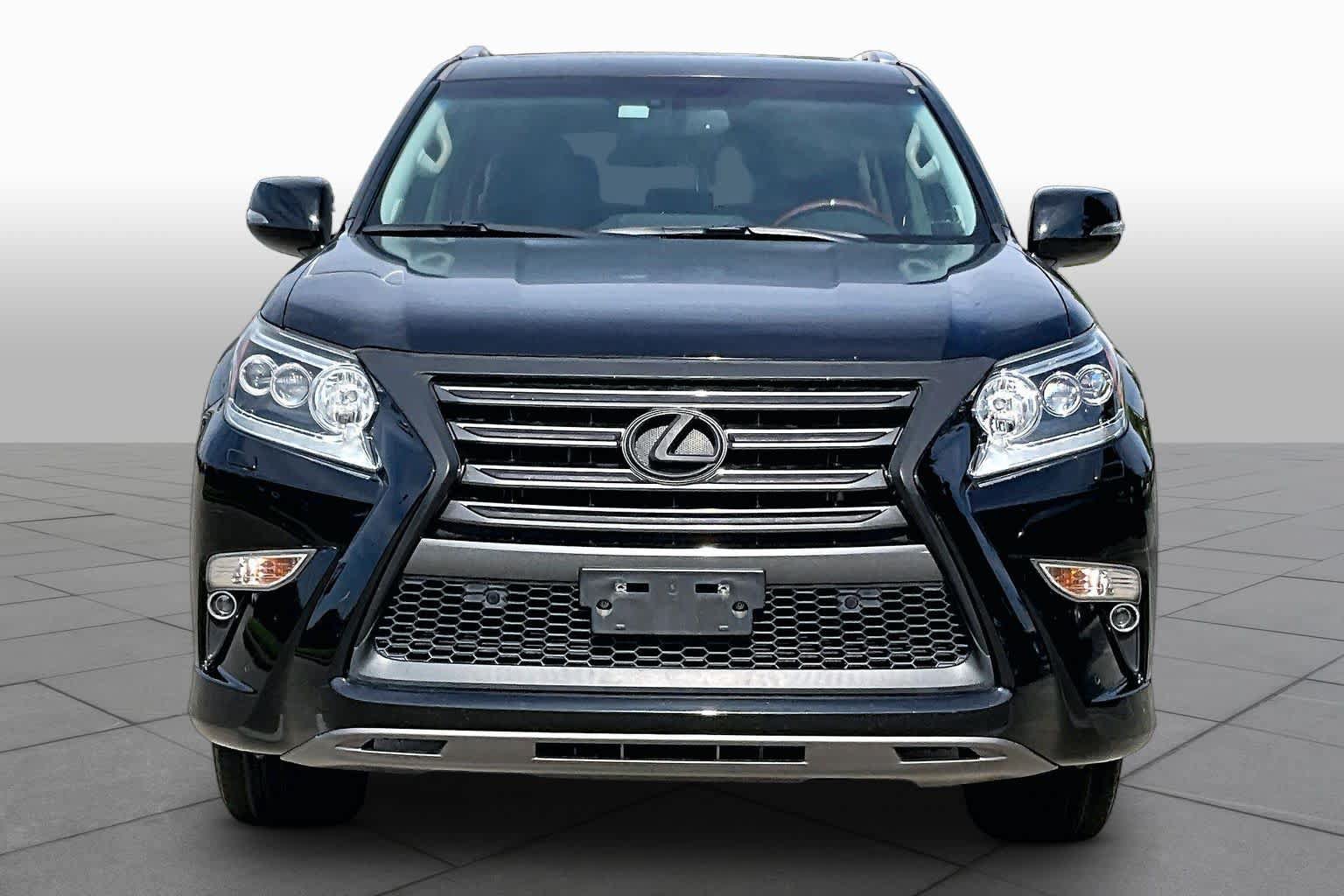 Used 2018 Lexus GX 460 Premium w/ Premium Package AWD/4WD image 4
