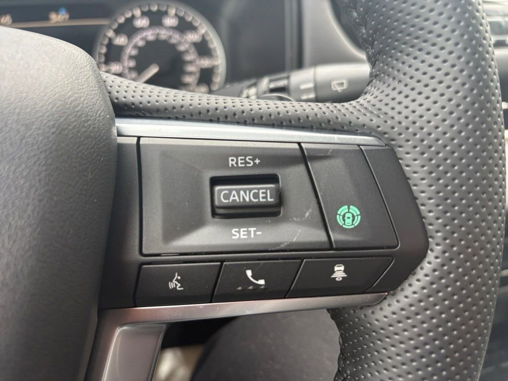 New 2026 Mitsubishi Outlander SE image 16