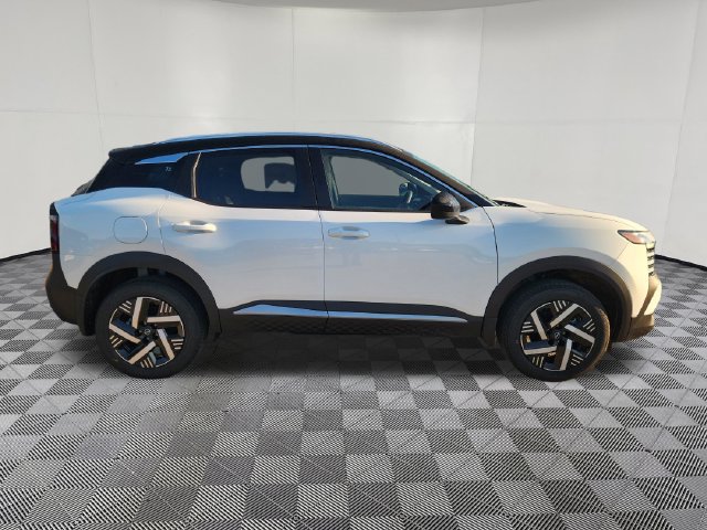 New 2027 Nissan Kicks SV FWD image 4