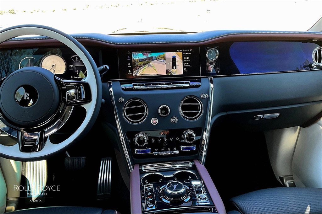 New 2026 Rolls-Royce Cullinan image 7