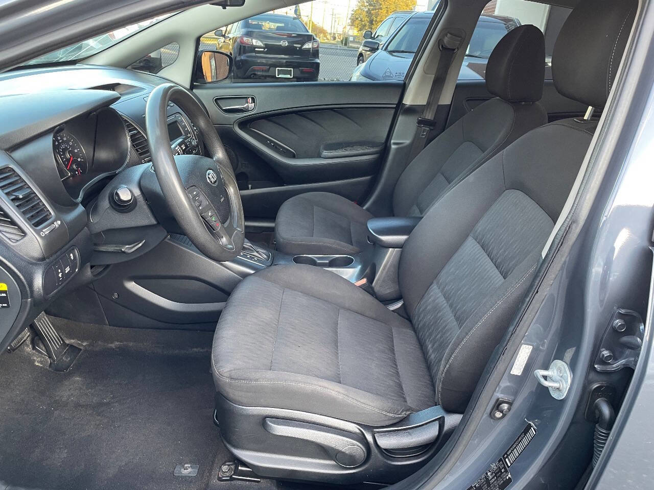 Used 2016 Kia Forte LX image 14