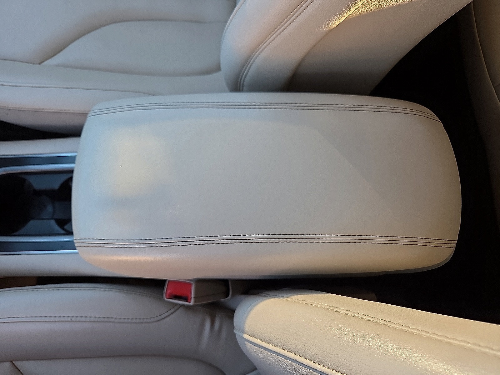 Used 2019 Lincoln MKC Premiere FWD image 16