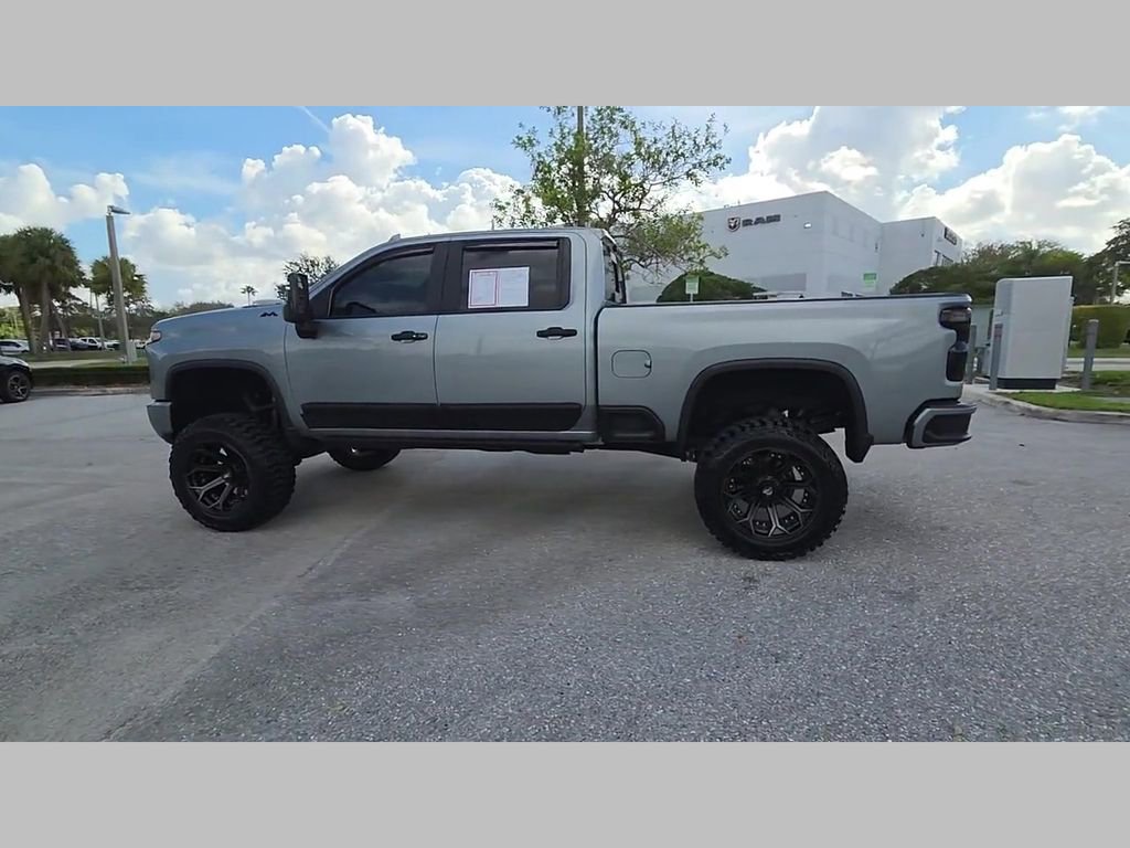 Used 2024 Chevrolet Silverado 2500 High Country w/ High Country Premium Package image 46