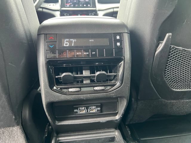 Used 2023 Jeep Grand Cherokee L Laredo AWD/4WD image 35