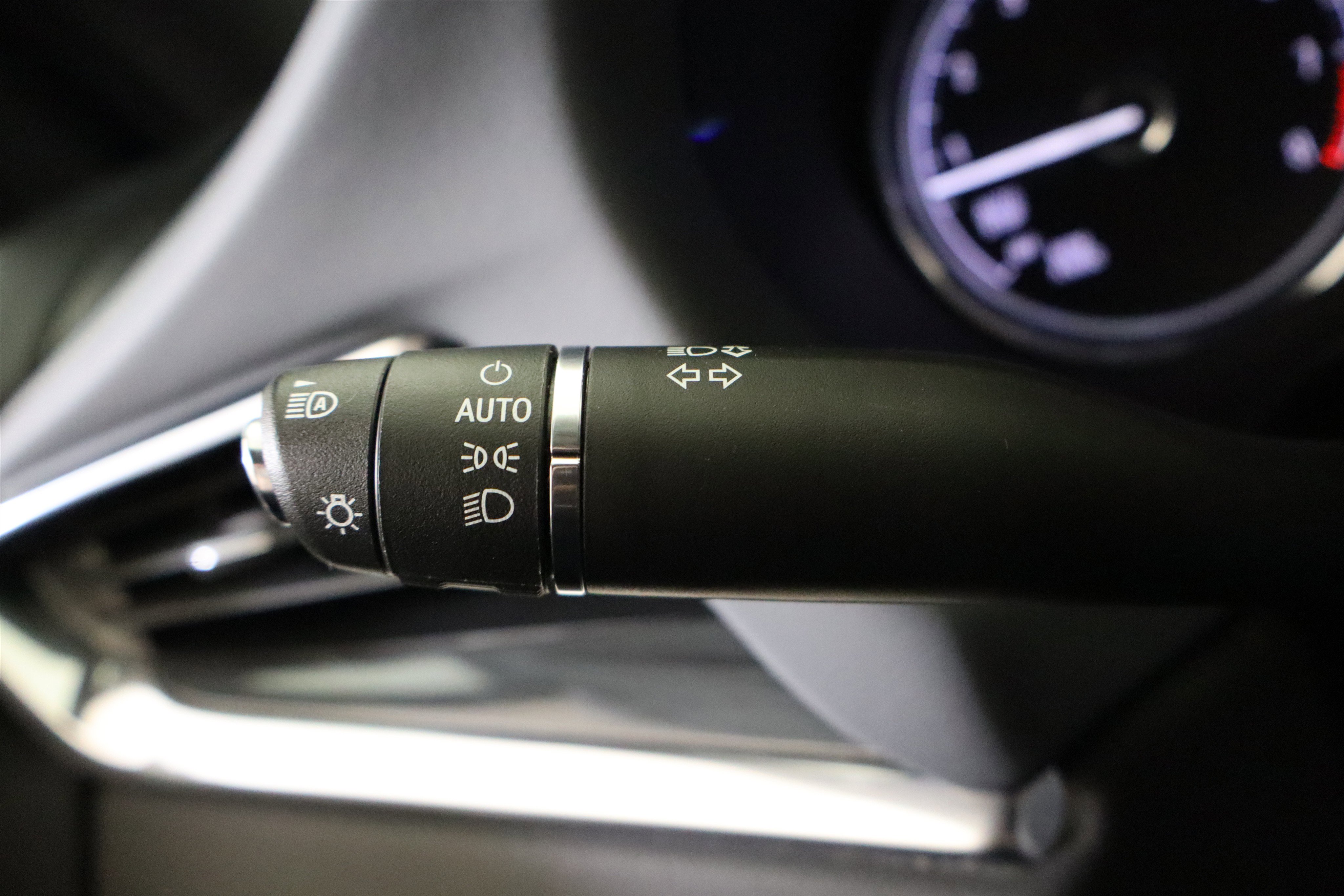 Certified 2024 Buick Enclave Essence w/ Sport Touring Edition image 31