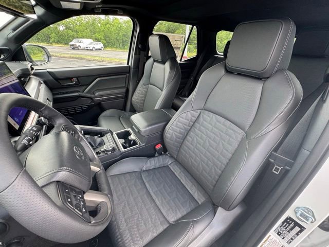 New 2026 Toyota 4Runner TRD Off-Road Premium AWD/4WD image 12