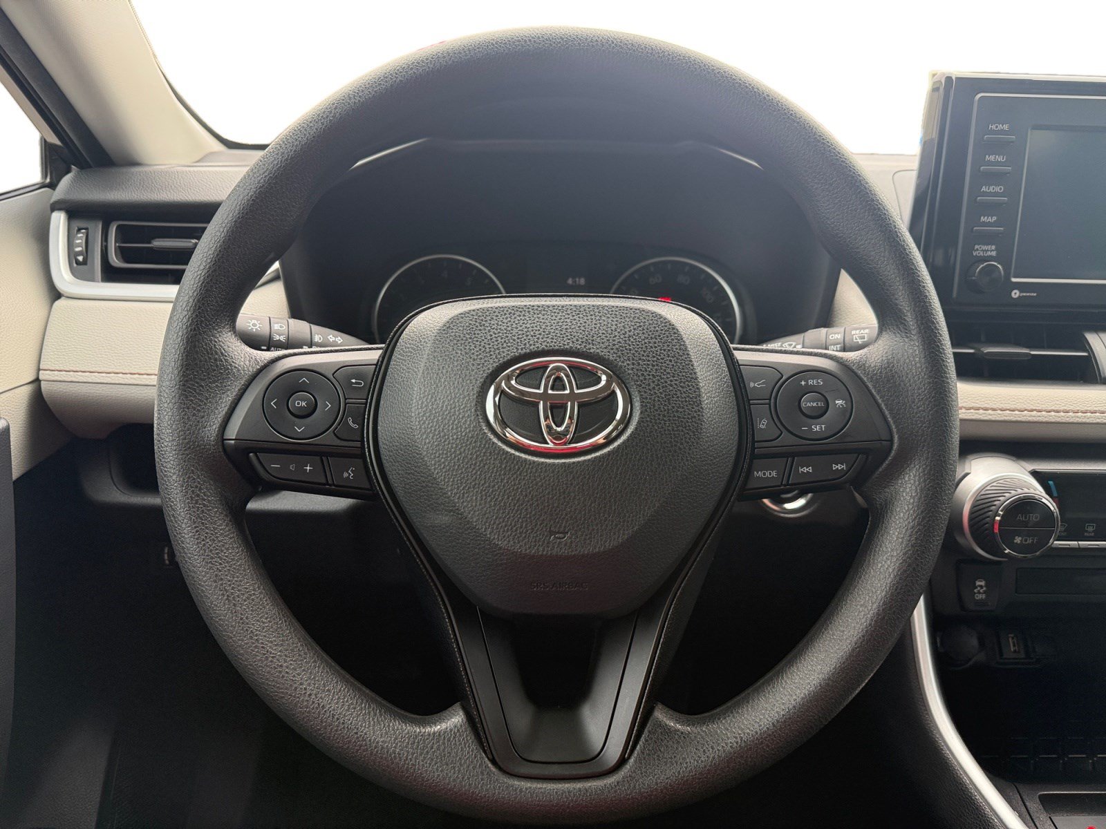 Used 2021 Toyota RAV4 XLE AWD/4WD image 11