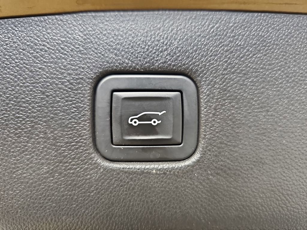 Certified 2019 Chevrolet Blazer LT image 17