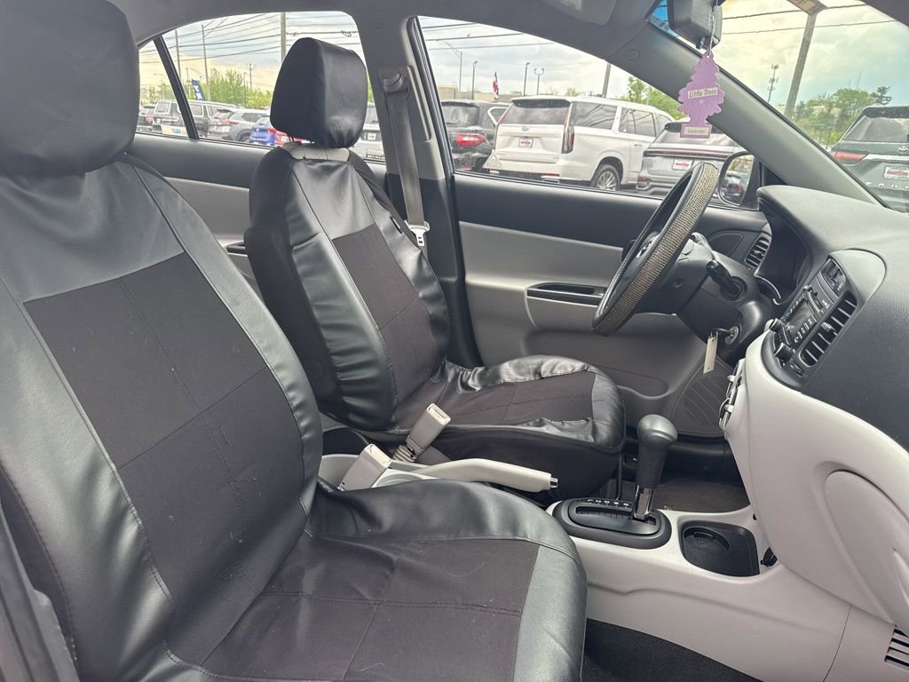 Used 2011 Hyundai Accent GLS w/ Premium Pkg 4 FWD image 21