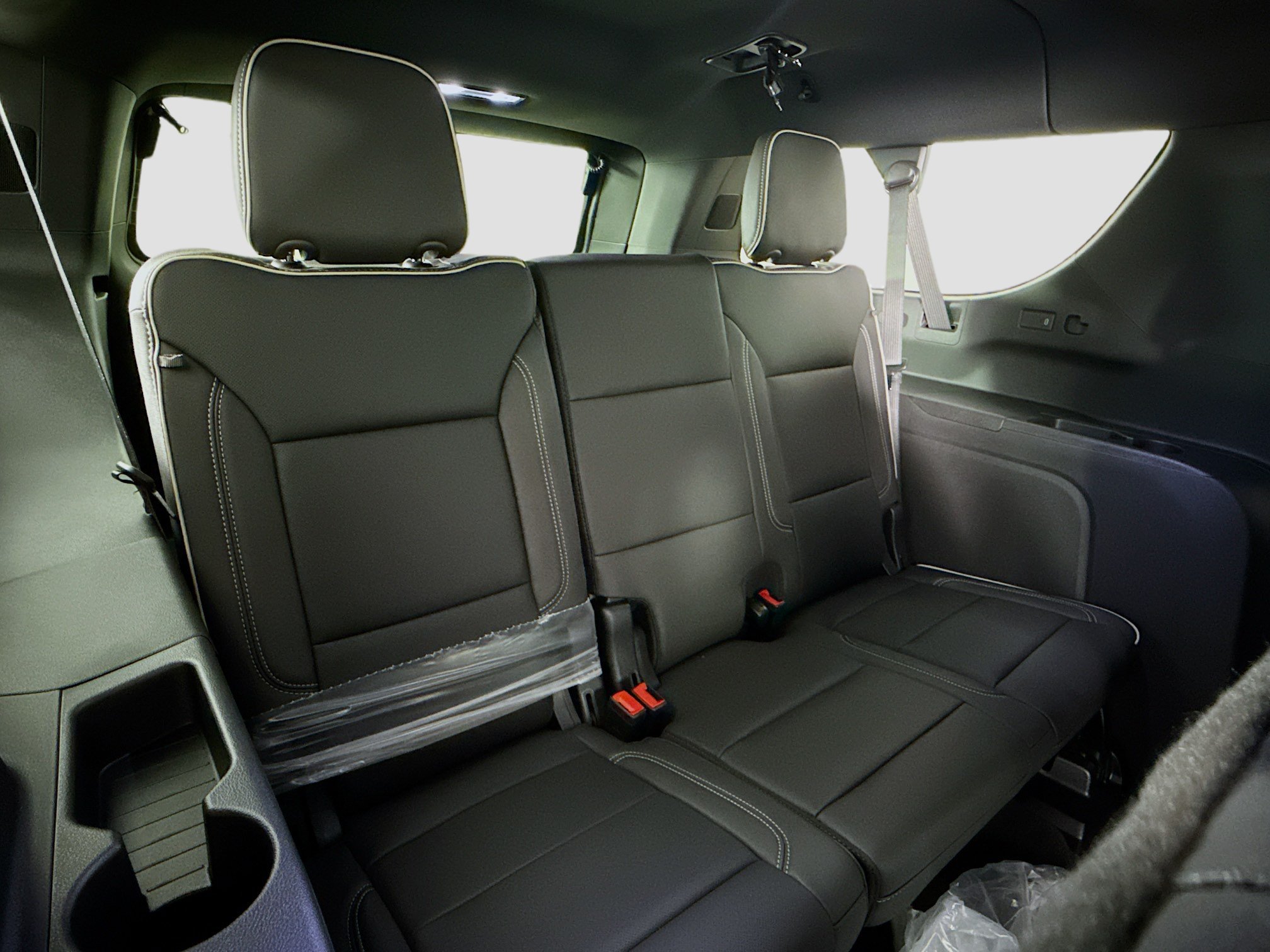 New 2026 Chevrolet Suburban Premier RWD image 30