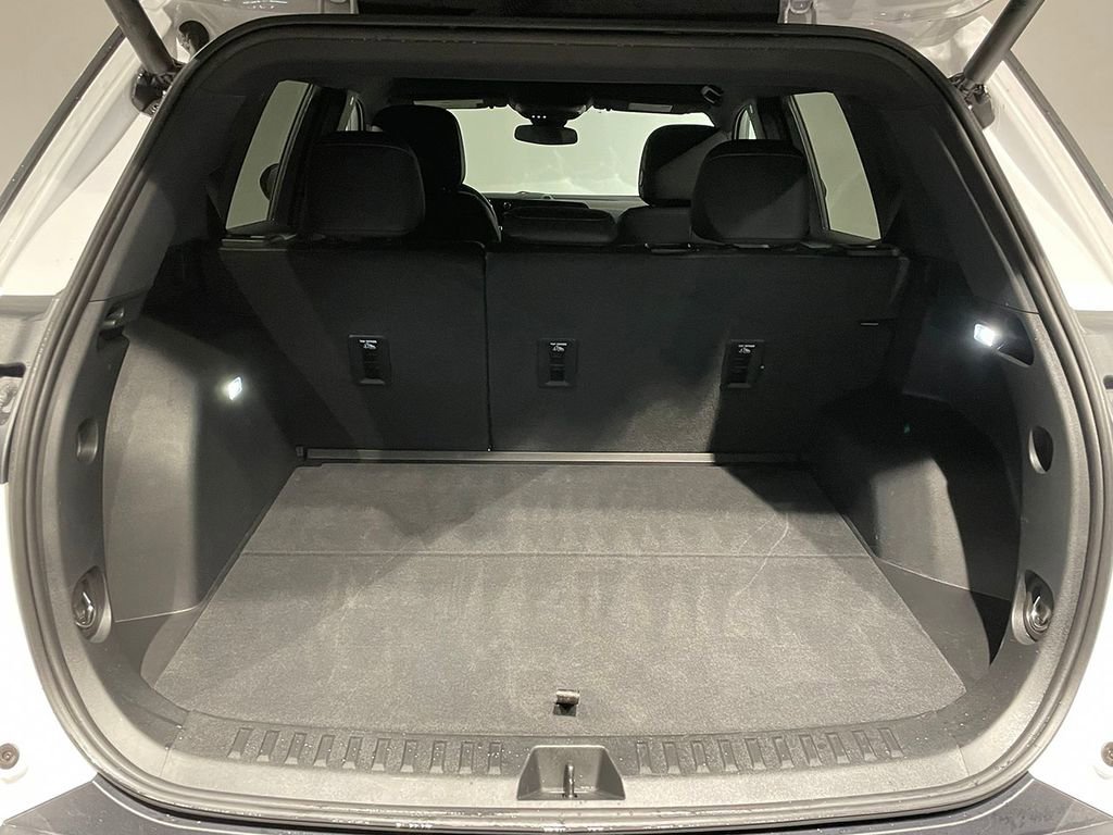 Used 2026 Chevrolet Equinox LT w/ Convenience Package II image 5
