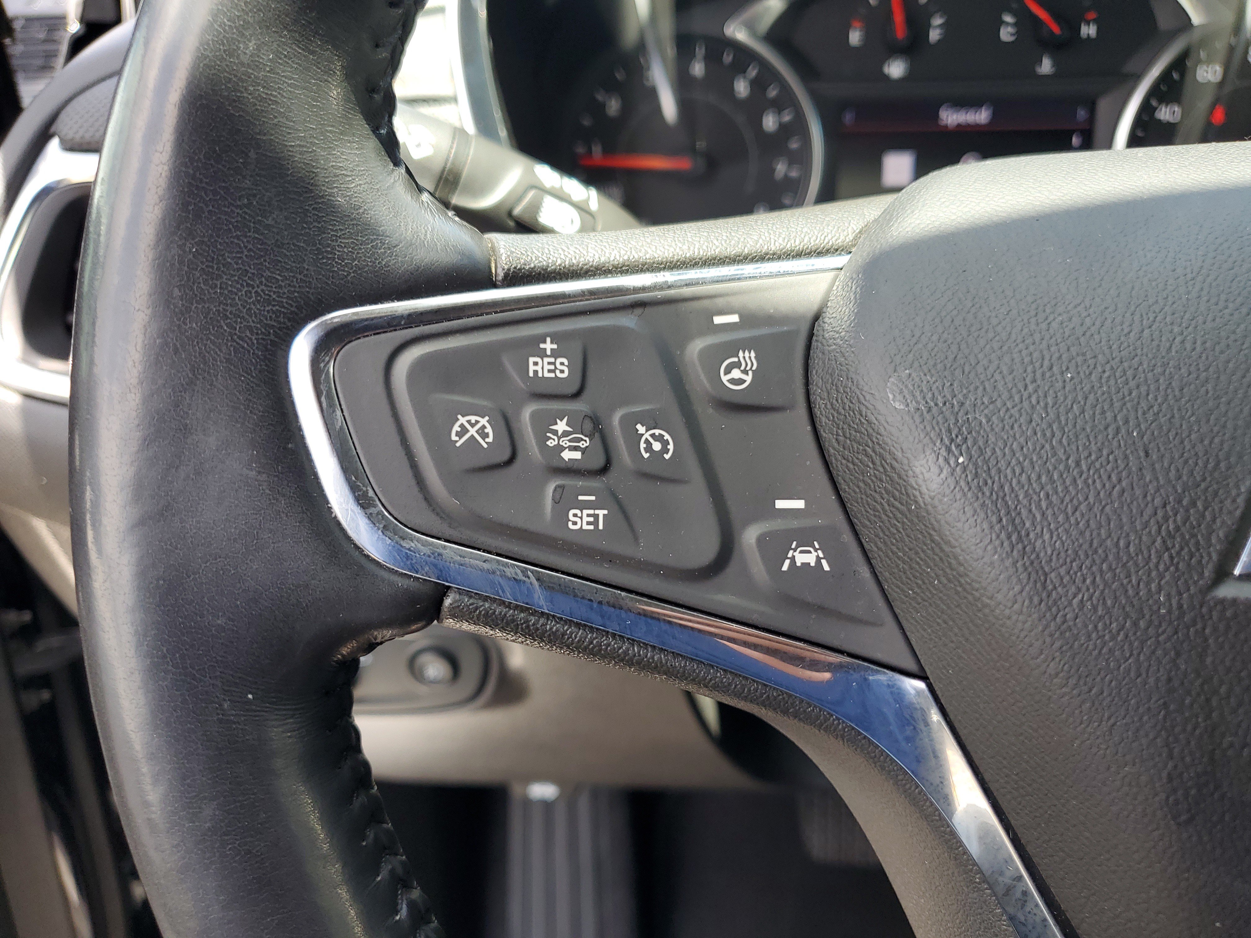 Used 2021 Chevrolet Equinox Premier FWD image 19