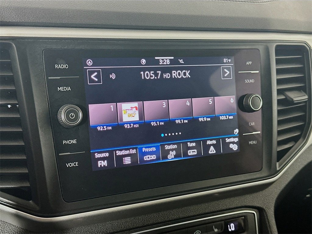 Used 2021 Volkswagen Atlas SE image 17