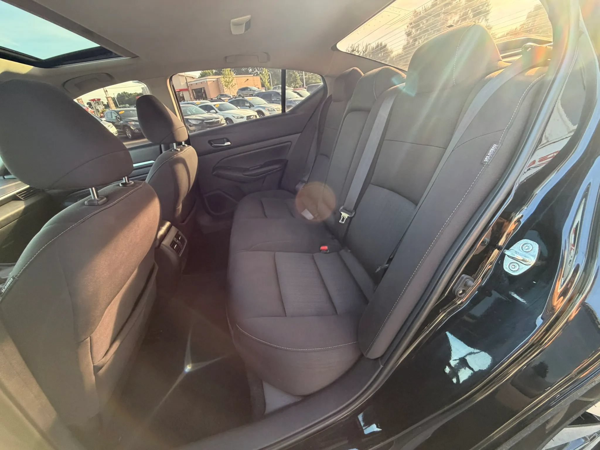 Used 2019 Nissan Altima 2.5 SV FWD image 16