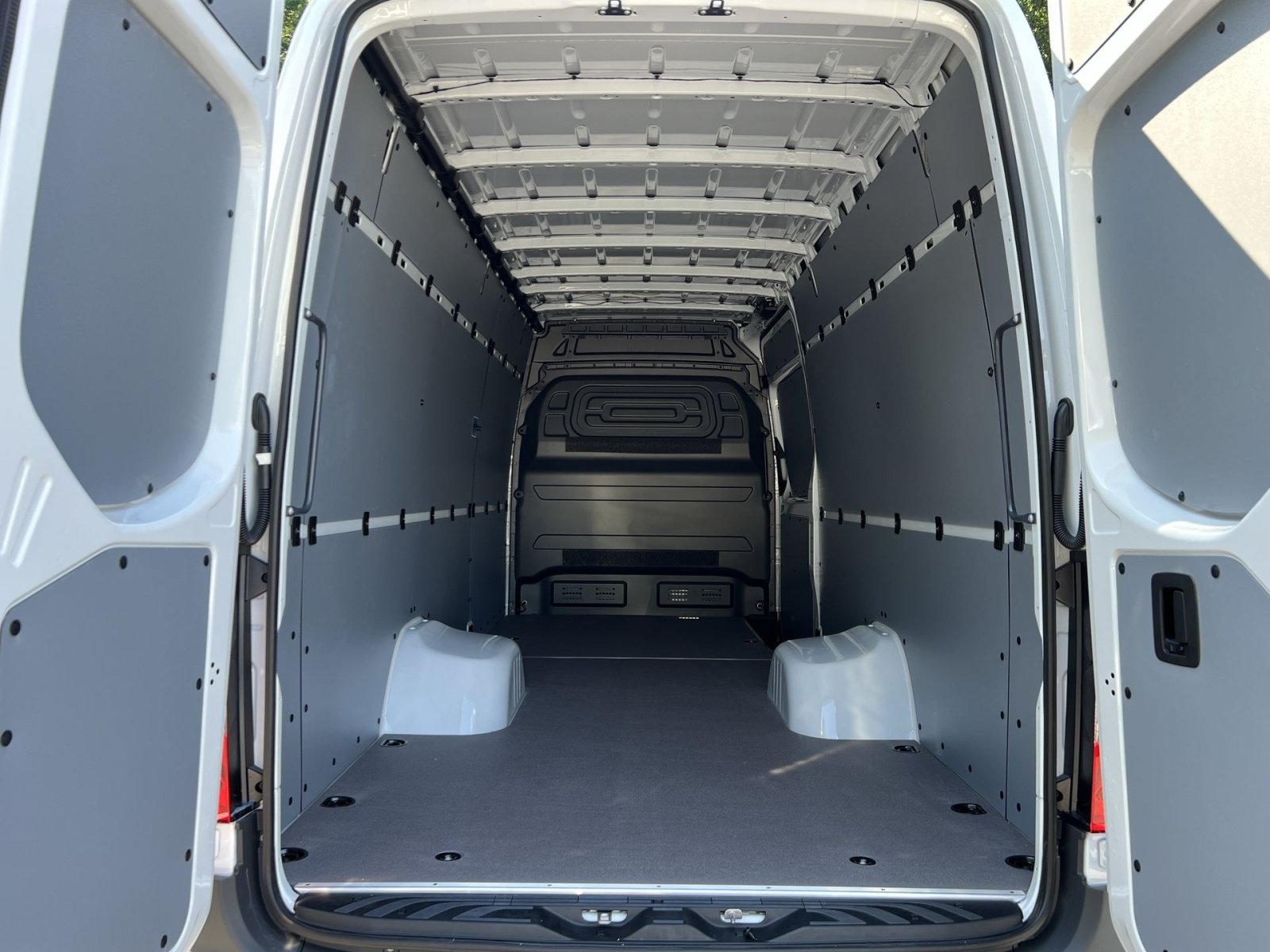 New 2026 Mercedes-Benz Sprinter 3500 image 33