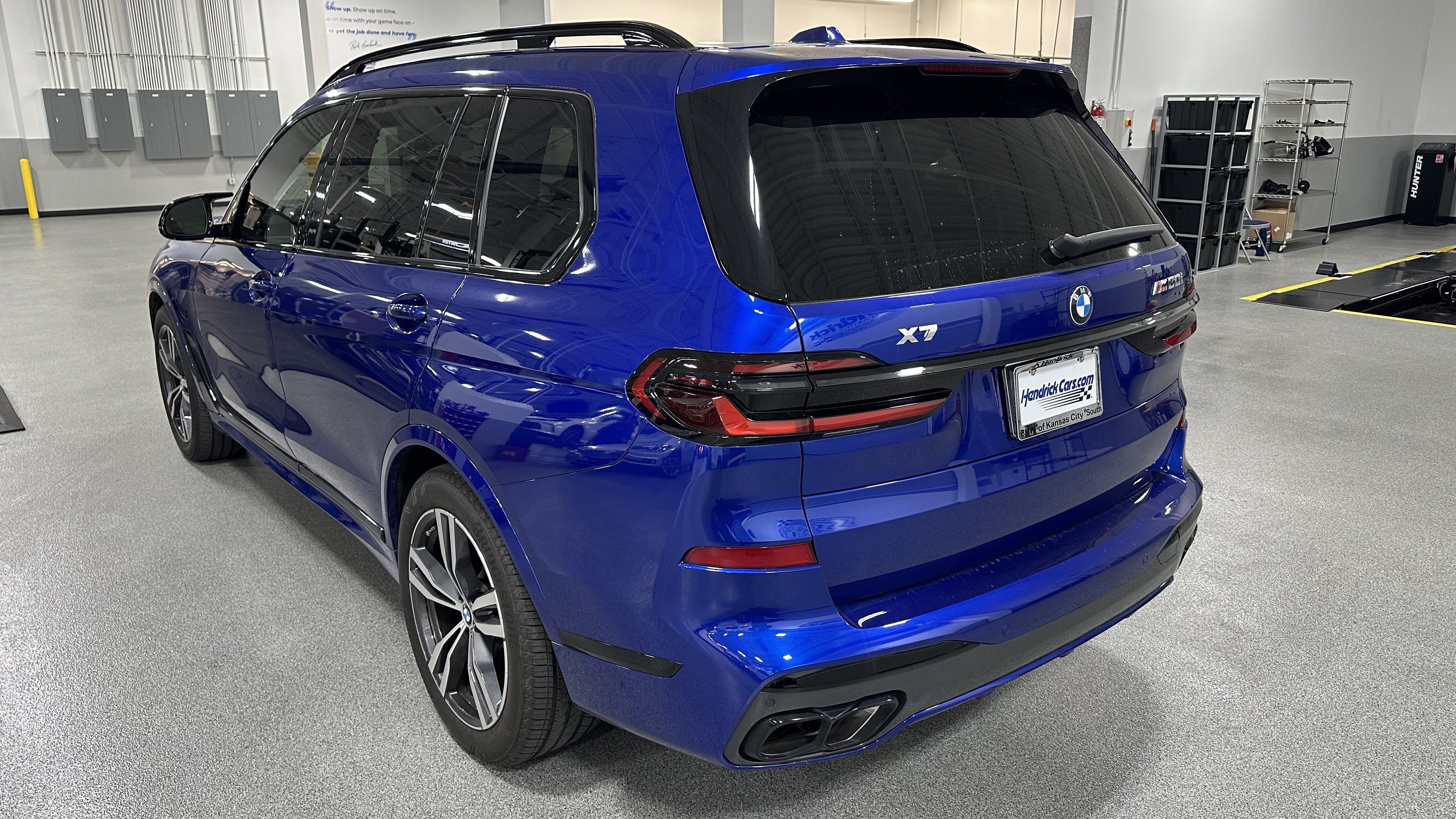 Certified 2024 BMW X7 M60i w/ Executive Package AWD/4WD image 8