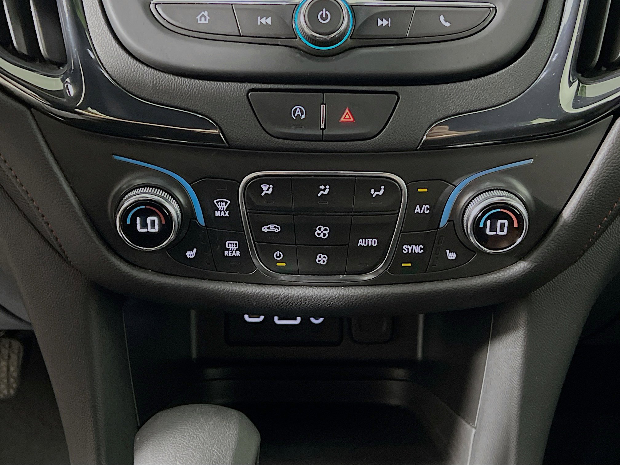Used 2023 Chevrolet Equinox RS image 26