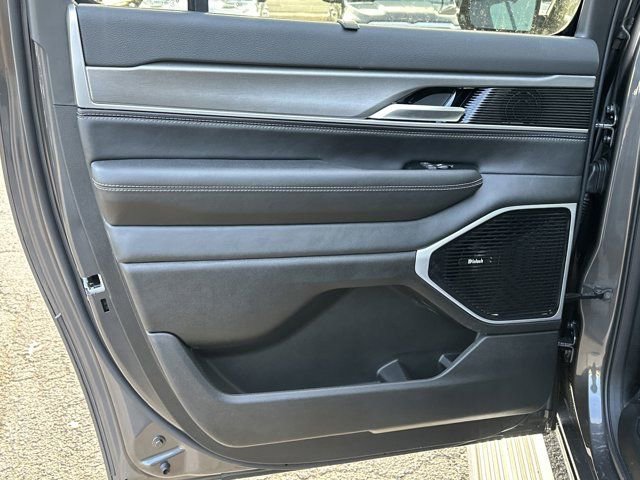 New 2026 Jeep Grand Wagoneer L Limited image 23