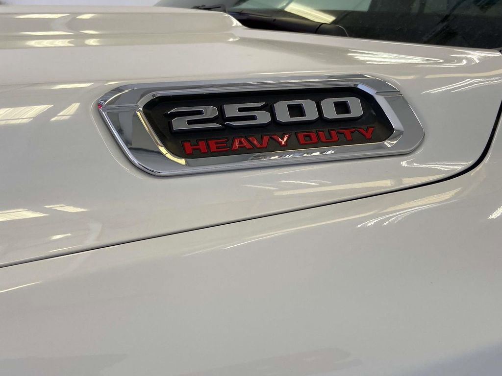 Used 2022 RAM 2500 Tradesman w/ Chrome Appearance Group image 8