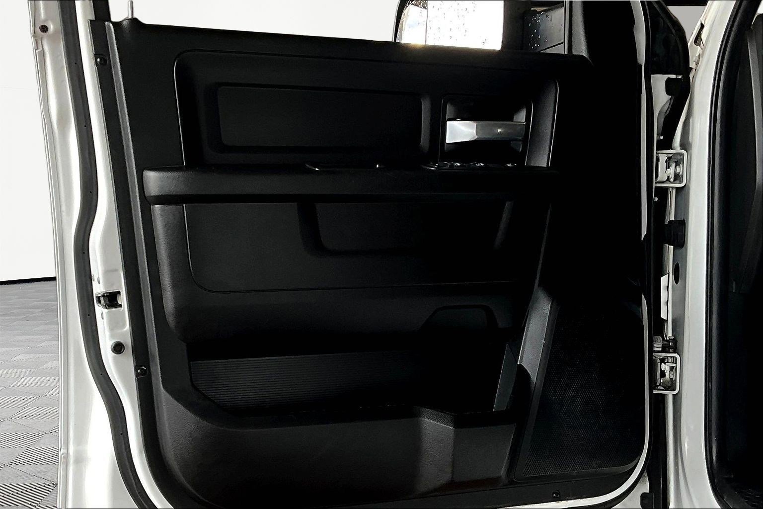 Used 2019 RAM 3500 Tradesman image 18